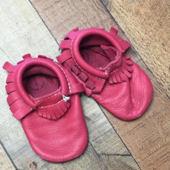 FreshlyPicked size 4 Premium Leather Pink Moccasins - Picture 2 of 4
